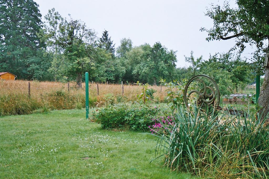 Au Grand Pre Bed & Breakfast Theillay Exterior photo